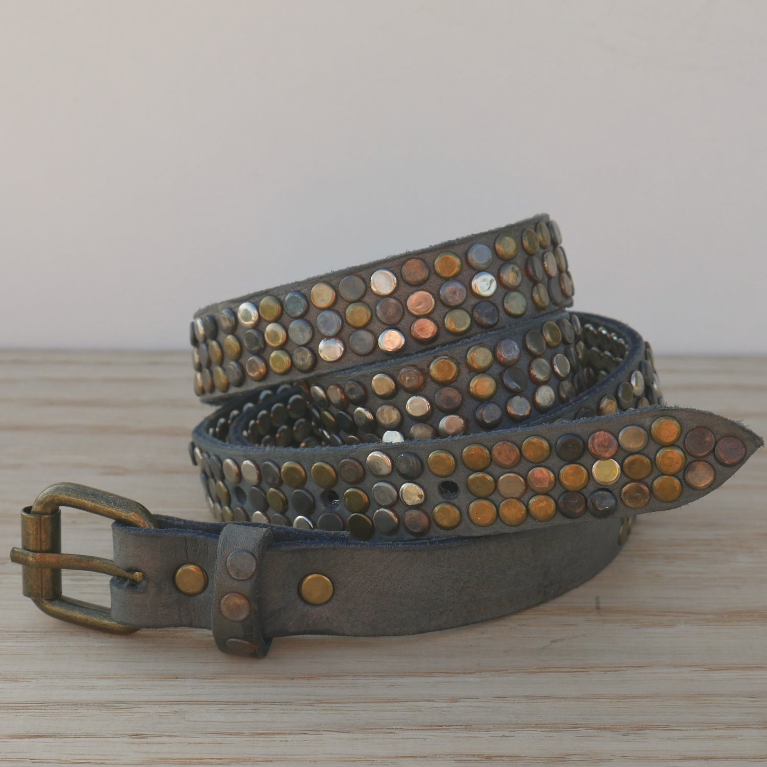 Grey 3 Stud Belt